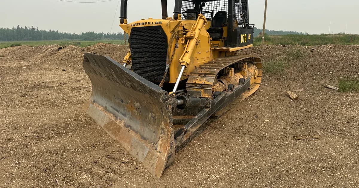 Older Cat D7G crawler dozer of the type often financed through alternative lenders