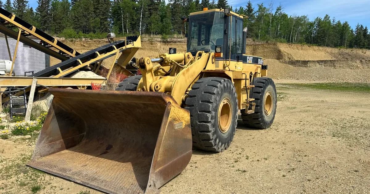 Used Cat 950F wheel loader at a Canadian aggregate yard — a mid-size machine at the hours range where records decide the deal