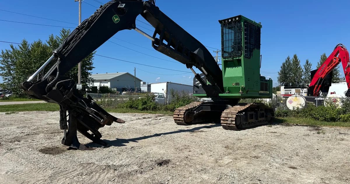 2014 John Deere 2945D grapple log loader